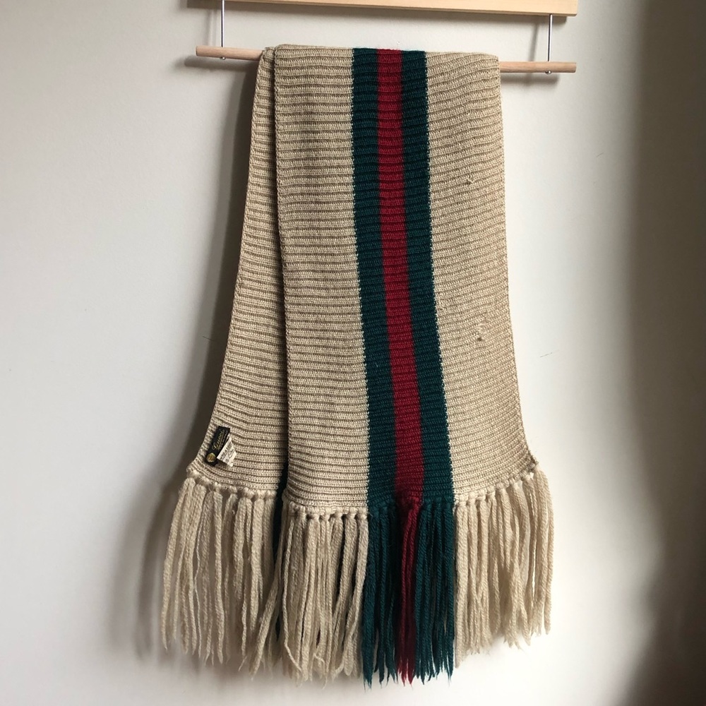 AUTHENTIC GUCCI RARE VINTAGE 1980s SCARF - Picture 1 of 11